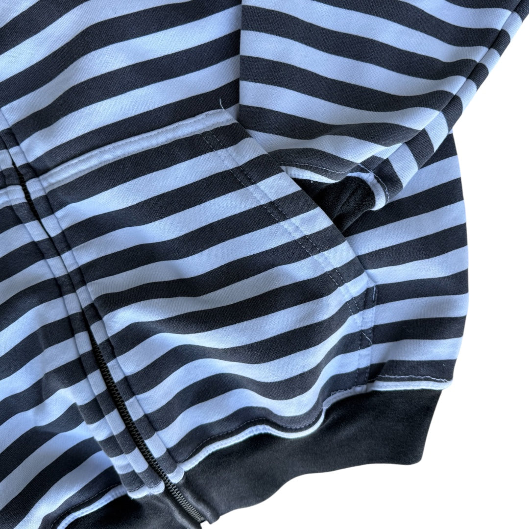BLACKSTRIPES_001 ZIPUP
