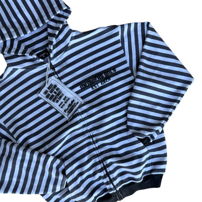 BLACKSTRIPES_001 ZIPUP
