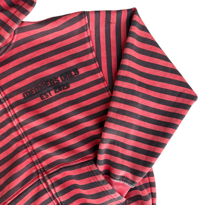 REDSTRIPES_002